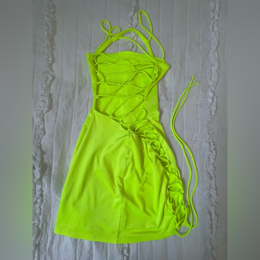 Criss cross back neon mini